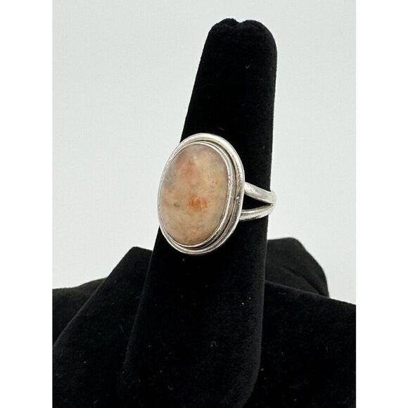 Vintage Sterling Silver Natural Stone Pale Pink Peach Cabochon Ring Size 6 - Picture 1 of 10